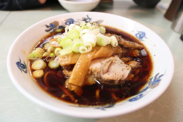 富山ブラックラーメン